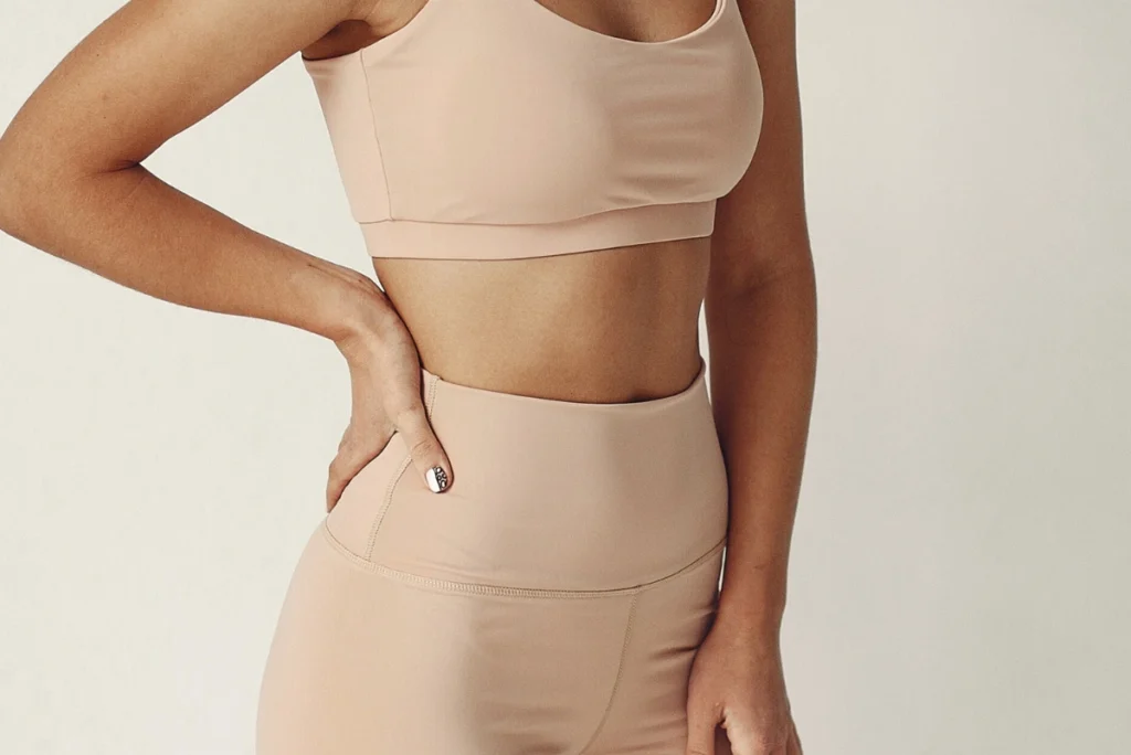 Why do leggings cause camel toe