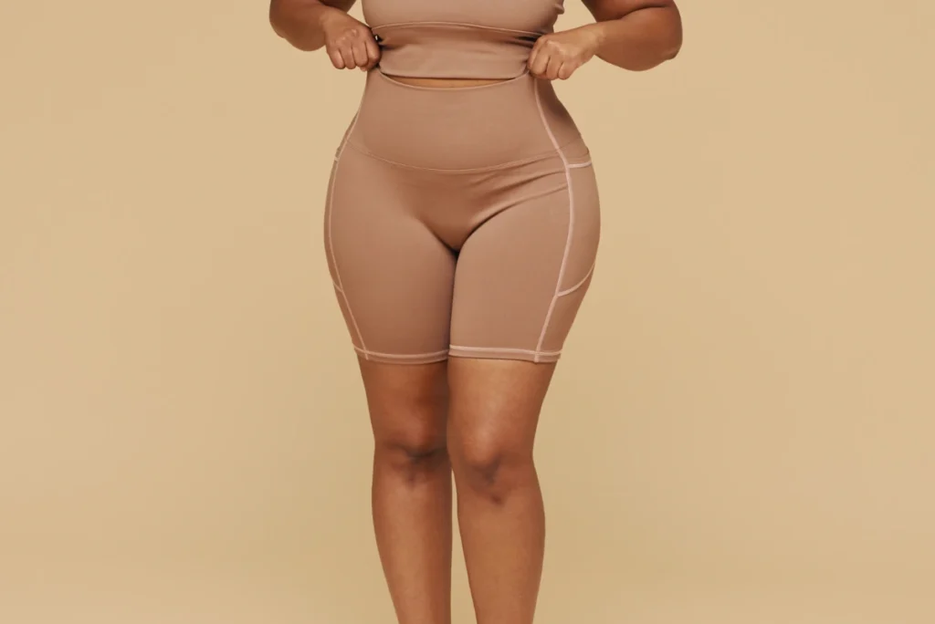 best outfit hacks for curvy women
