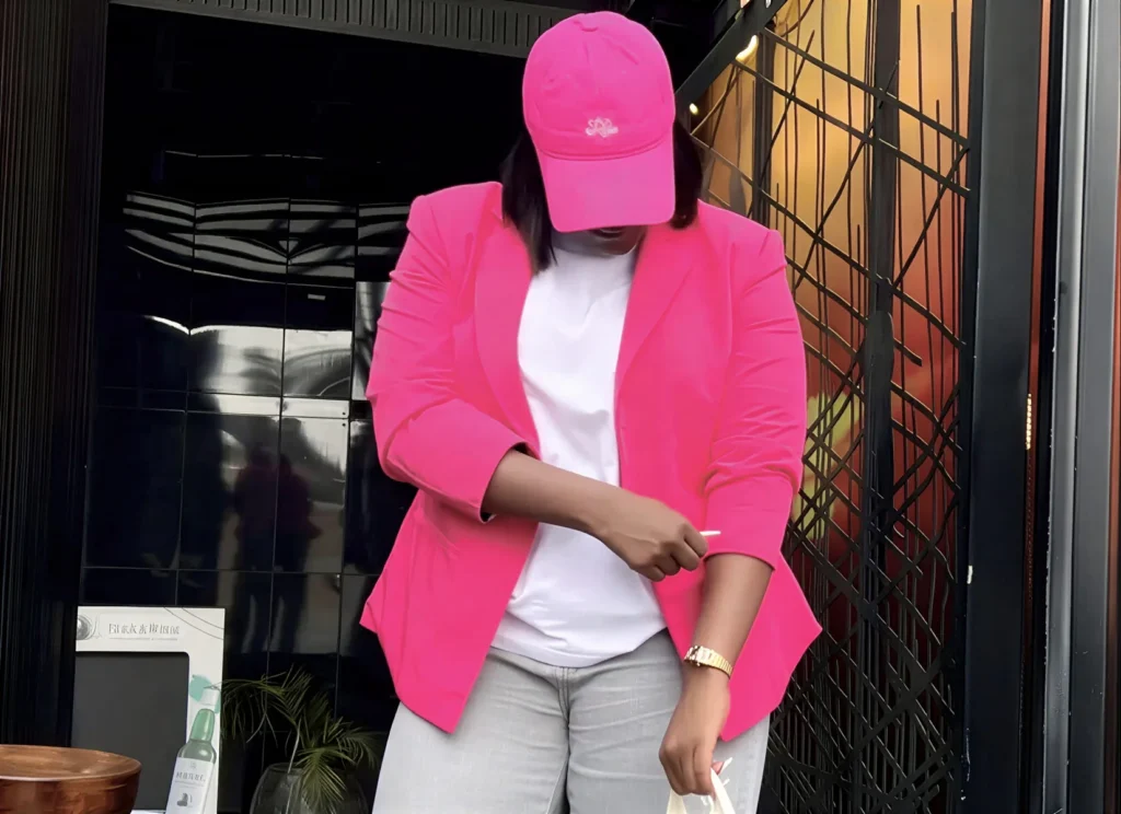 how to dress comfortably but stylish