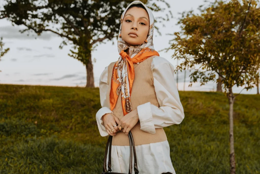 how to dress comfortably but stylish