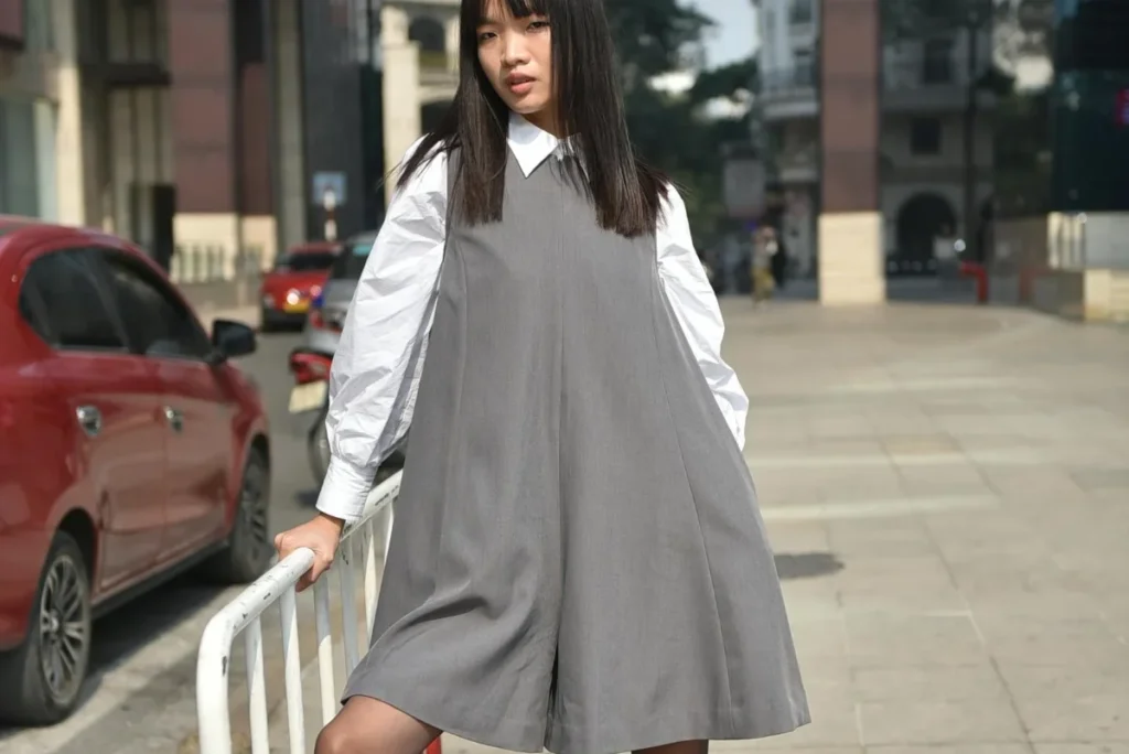 how to dress comfortably but stylish