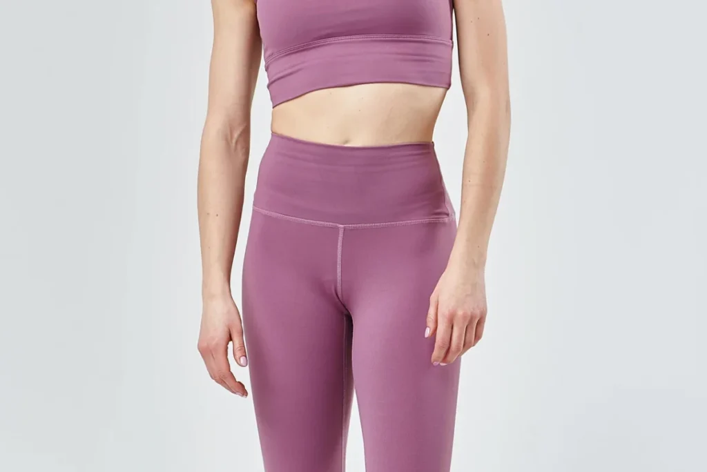how to wear leggings without camel toe