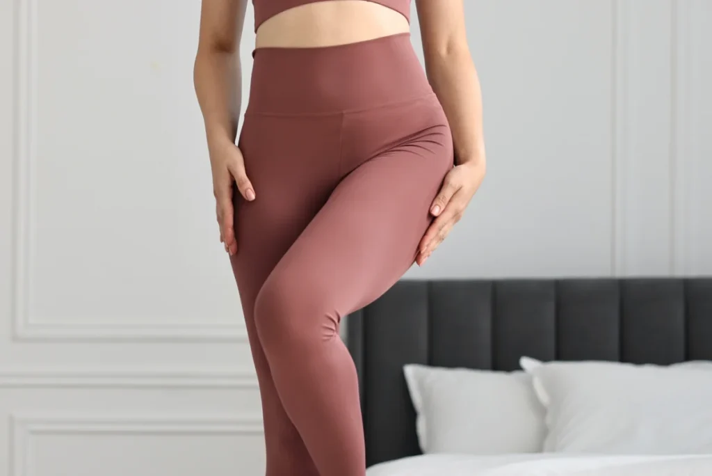 how to wear leggings without camel toe