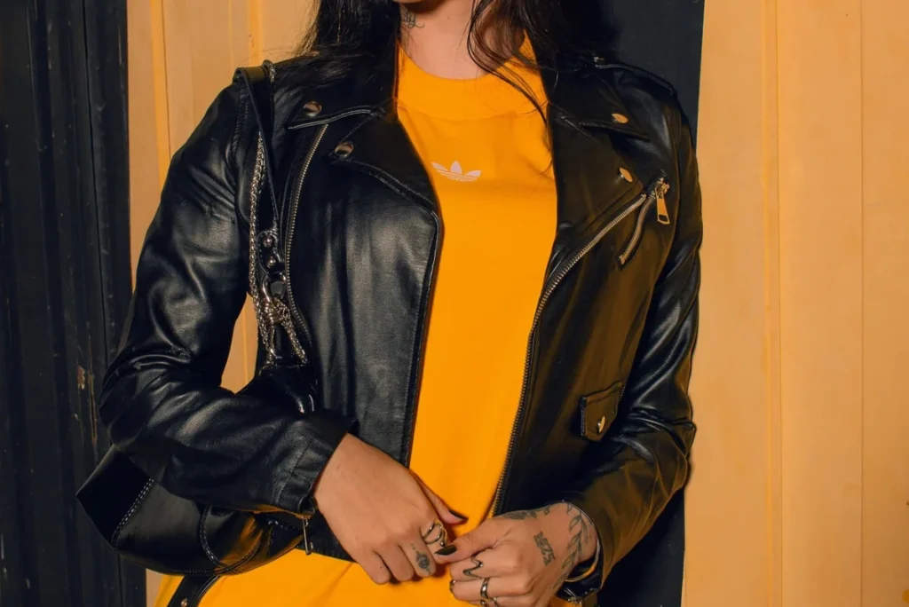 How to Dress Comfortably and Confidently