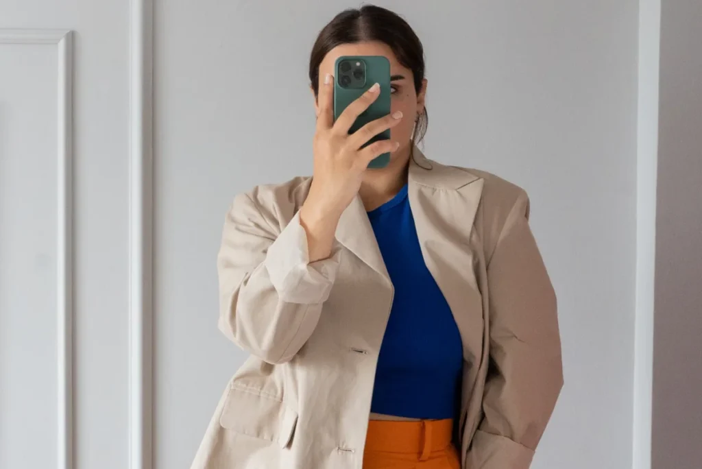How to Dress Comfortably and Confidently
